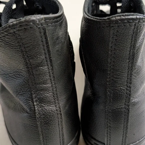 Converse Chuck Taylor Shoes All Star HighTop Black Leather 135251C Mens Size 11 - Picture 8 of 12